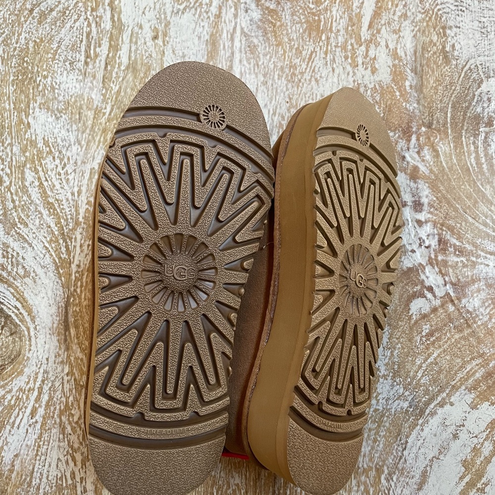 UGG Women's Tazz Brown Slippers - Picture 9 of 9